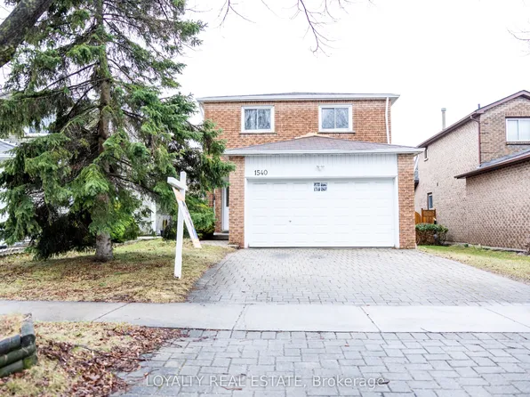 1540 Marshcourt Dr, Pickering, ON L1V 6C6