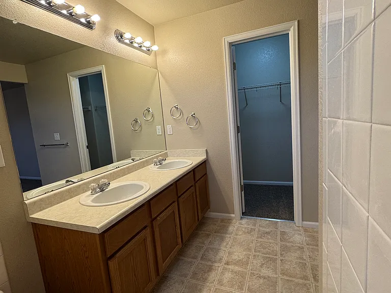 7728 Blue Vail Way — Photo 43