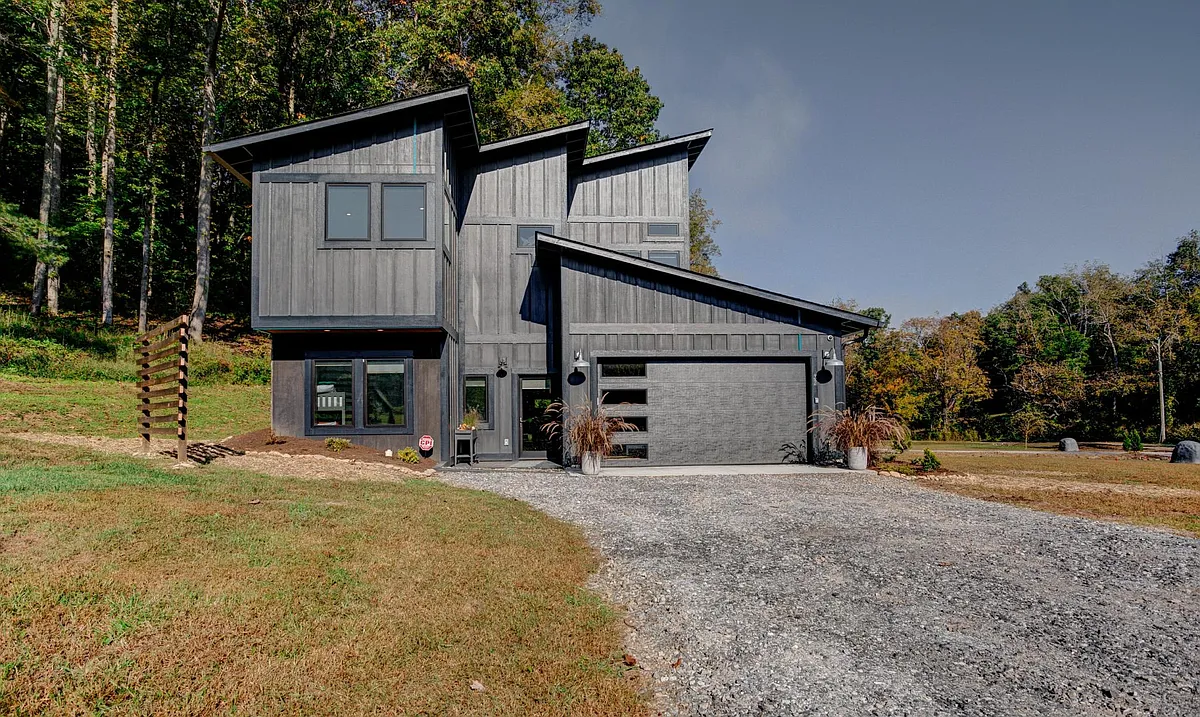 Building Photo - Upper Herron Cove Rd