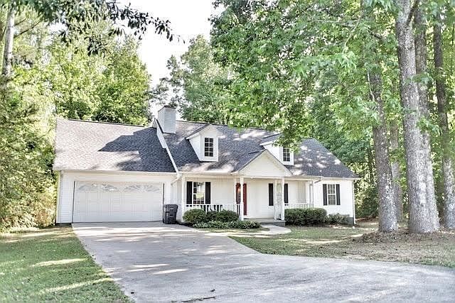 1st image of 45 White Oak Dr