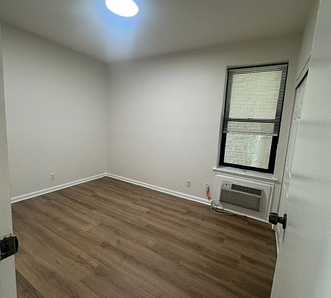 4th image of 43-49 Van Wagenen Ave APT 3F