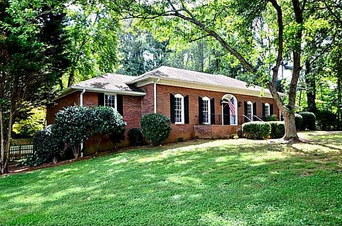 1st image of 270 Saddle Horn Cir
