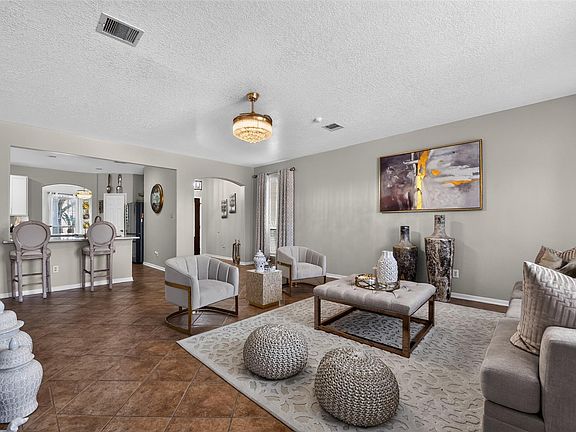 5th image of 8423 Chicory Dr