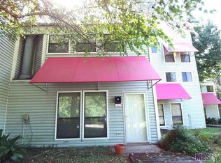 8407 E Cypress Point Ct, Baton Rouge, LA 70809