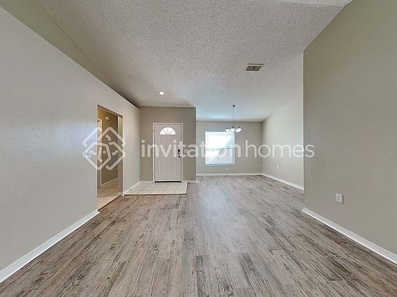 3rd image of 1003 Malletwood Dr