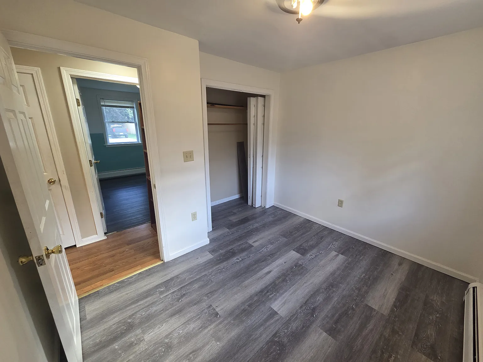 4 bed, $2,700 — Photo 2