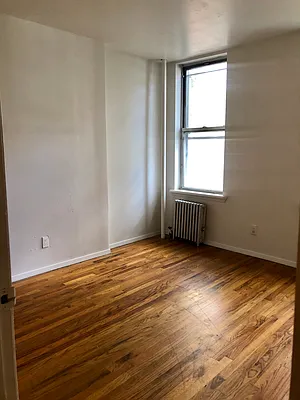 Rented by Triplemint | media 31