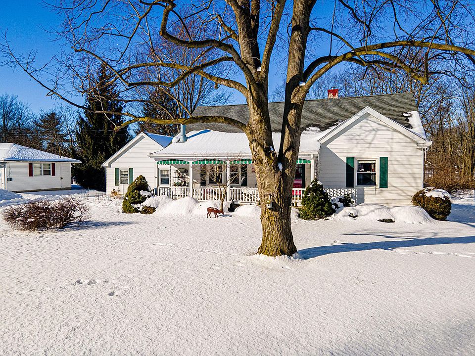 1st image of 350 Laughbaum Dr
