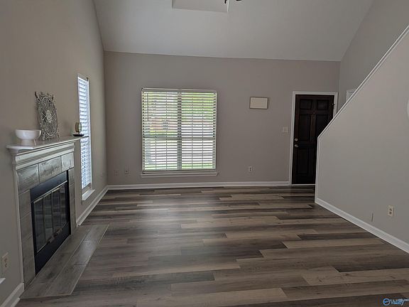 3rd image of 2504 Weatherstone Rd SE