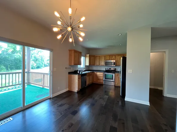 1127 Turtle Creek Rd, Lincoln, NE 68521