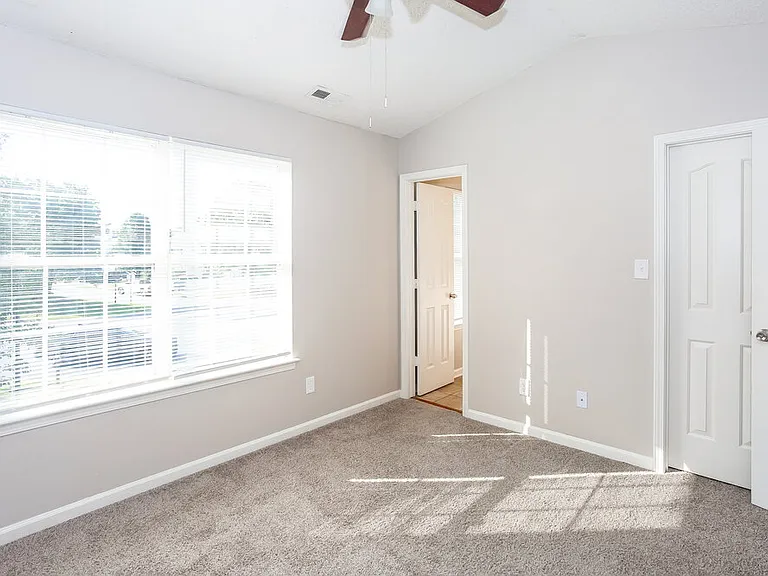 1431 Nature Pl — Photo 9