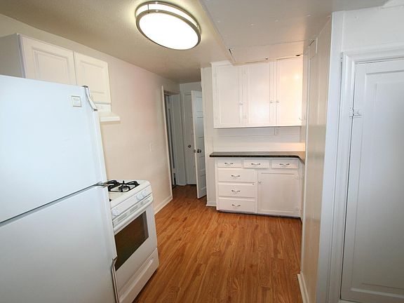 3rd image of 1330 E 9th Ave