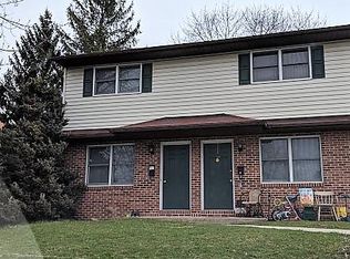 239 N Plum St APT 6, Mount Joy, PA 17552