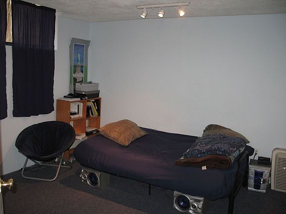Bedroom/4/Lower Level