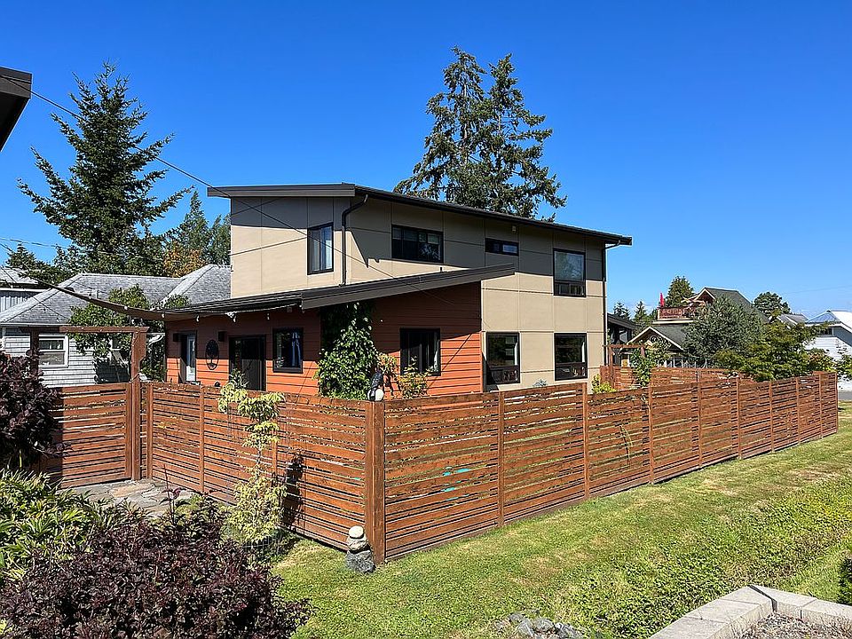 2nd image of 1700 8th St