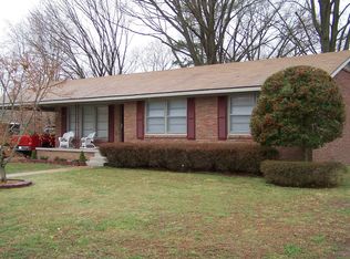 232 S Hunt St, Sharon, TN 38255