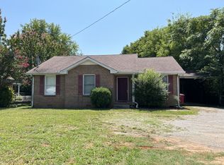 750 Needmore Rd, Clarksville, TN 37040