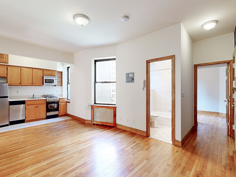 1st image of 312 W 48th St APT 15