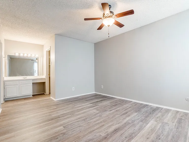 5300 Keller Springs Rd #2086 — Photo 7