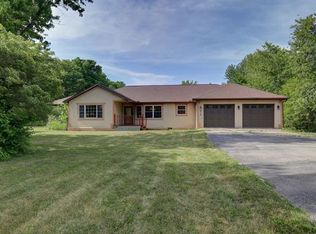 716 E Bodman St, Bement, IL 61813