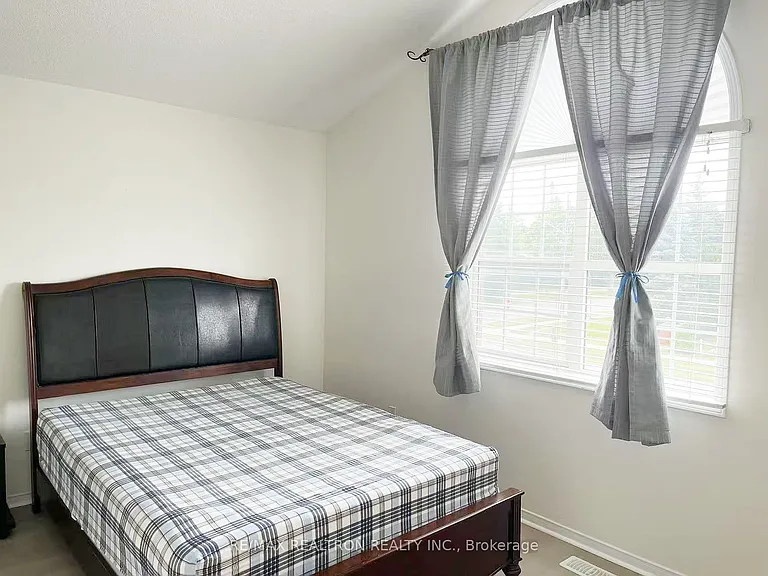 4 Twin Streams Rd — Photo 7