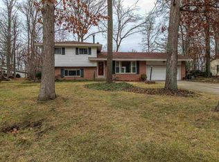 7012 Blake Dr, Fort Wayne, IN 46804