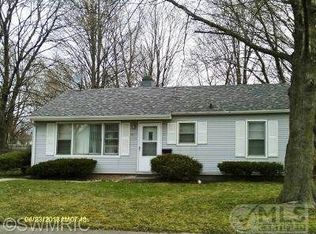 101 Booth Dr, Albion, MI