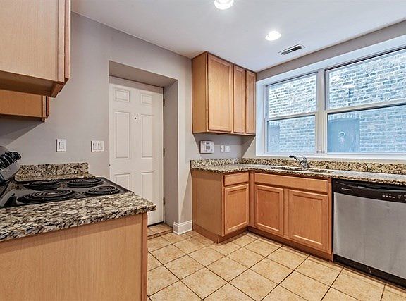 4th image of 1238 S Albany Ave