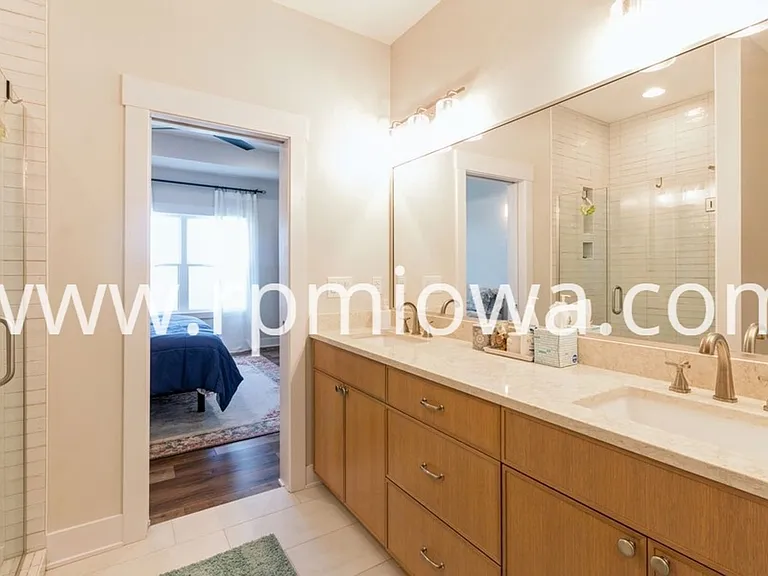 5901 NE Sherman Dr — Photo 12