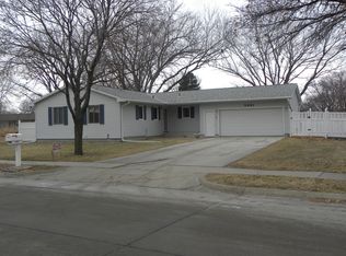 2831 Nicklaus Way, Fremont, NE 68025