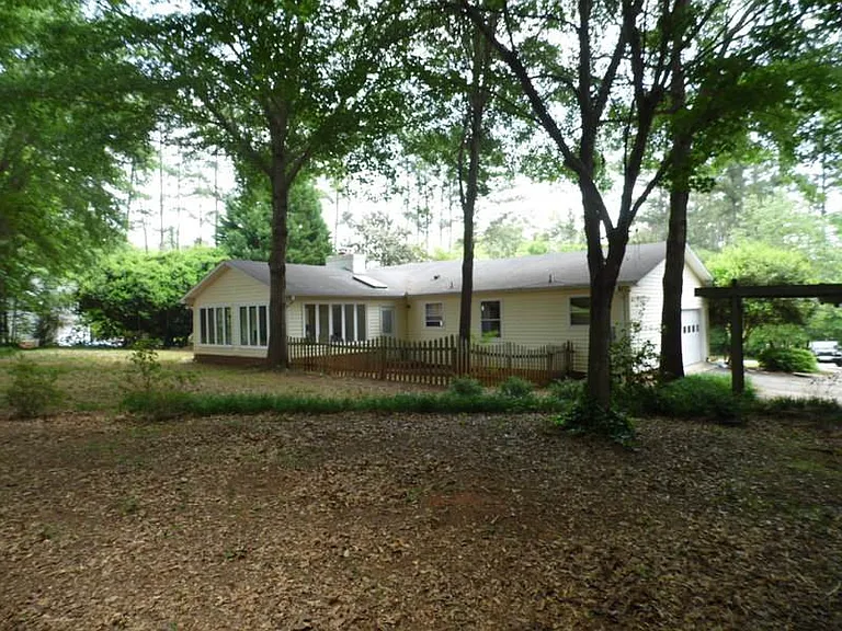 1107 Shoreview Dr — Photo 20