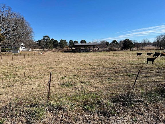 4th image of 50 Taylor Cir