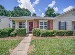 5459 Harris Cove Dr, Charlotte, NC 28269