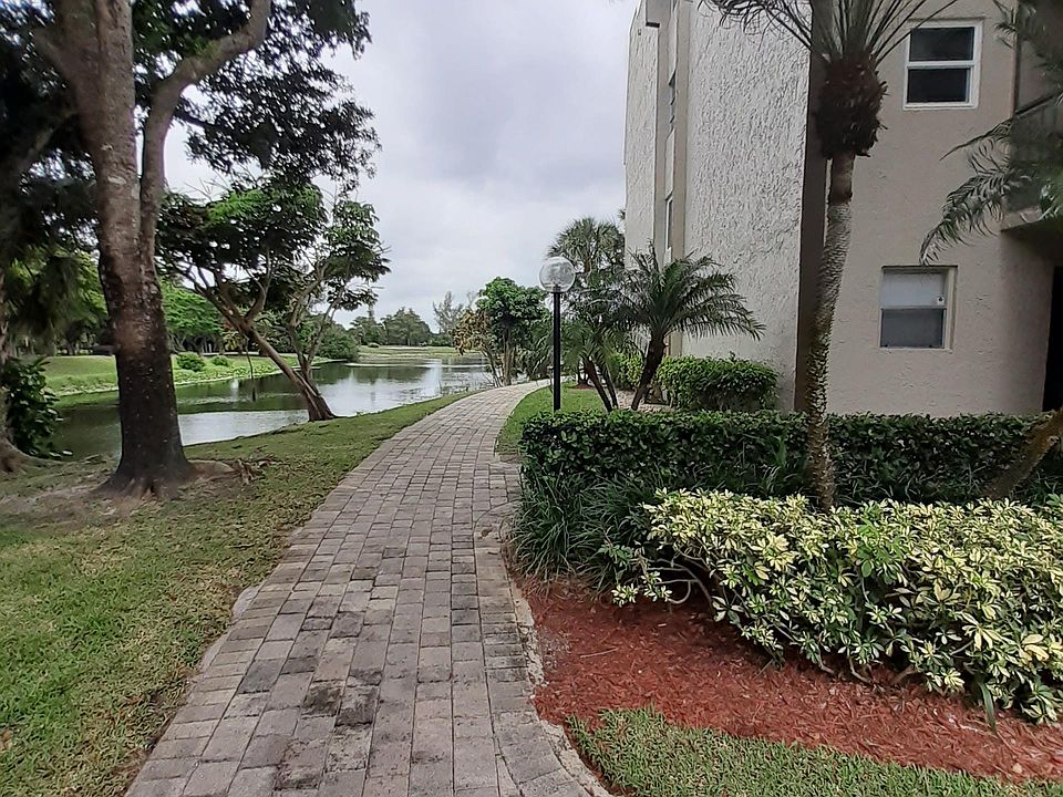 2nd image of 6020 NW 44th St APT 202