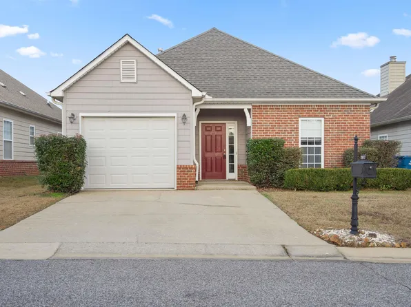 2032 Fairbank Cir, Chelsea, AL 35043