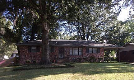 1st image of 245 Lexington Dr