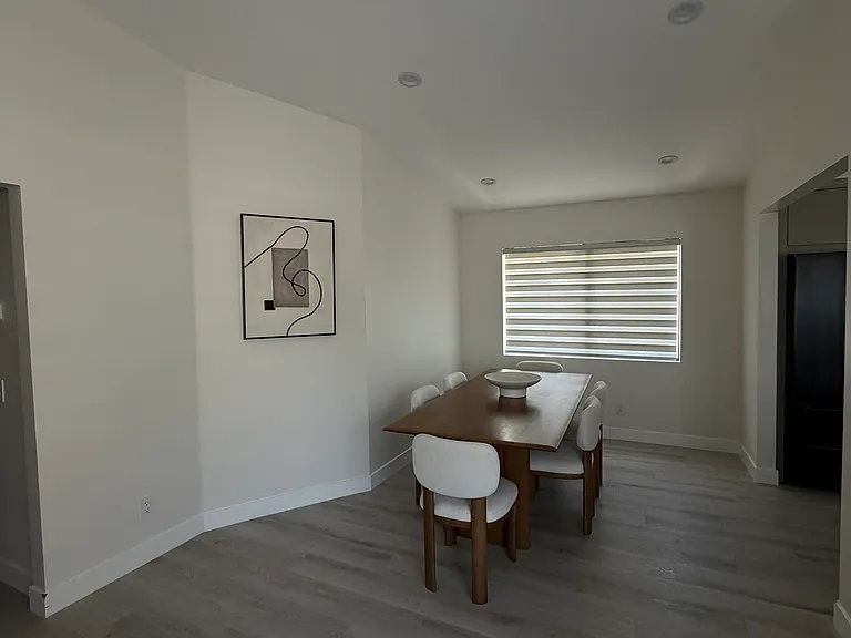8601 Sunland Blvd #67 — Photo 11