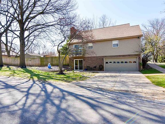2nd image of 5288 Oakwood Dr