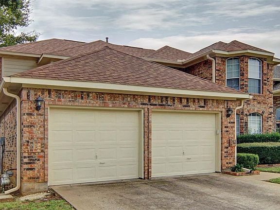 3rd image of 2309 Creekhaven Dr