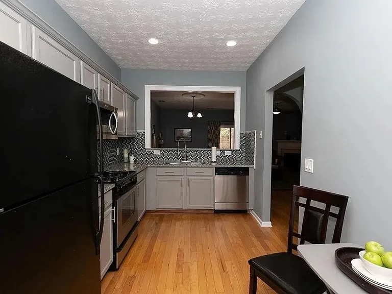2023 Austin Park Cir — Photo 10