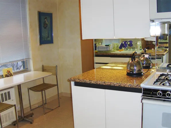 110-11 Queens Boulevard image 1 of 12