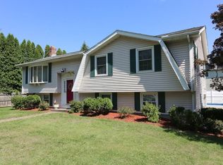 11 Dunkirk Ave, Worcester, MA 01604