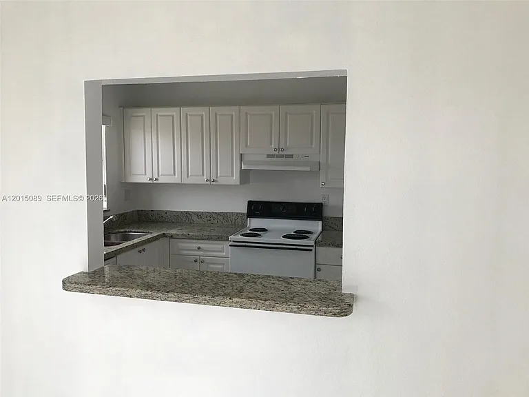 5100 SW 41st St #Penthouse 6 — Photo 29