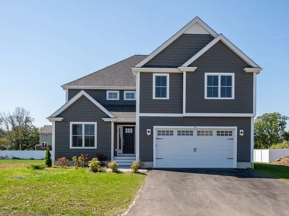 3 Narragansett Dr, West Bridgewater, MA 02379
