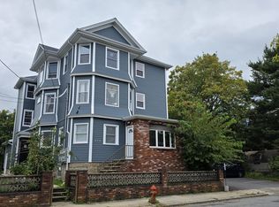 475 Tecumseh St, Fall River, MA 02721