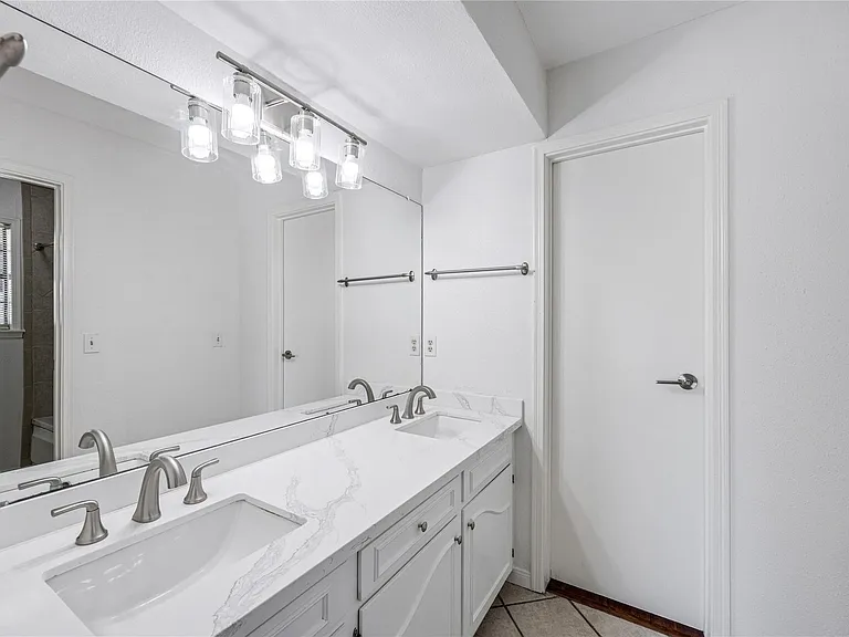 11906 Pepperdine Ln — Photo 22