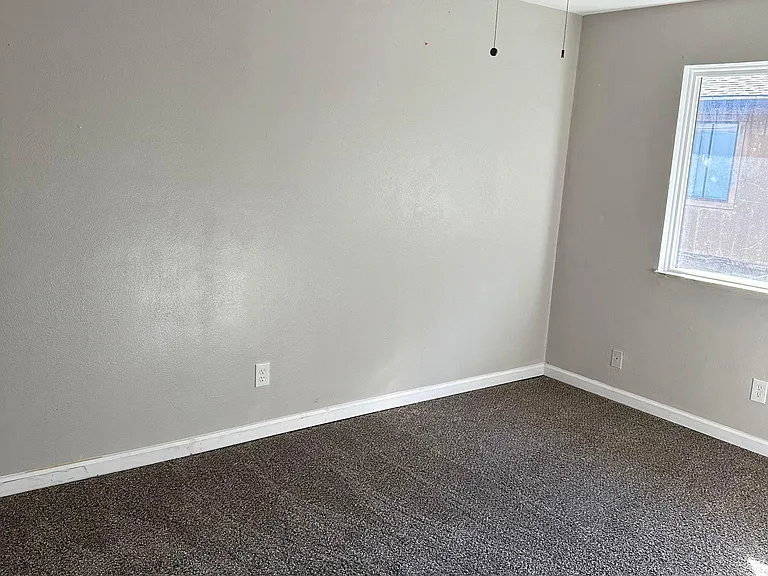2624 Eastview Dr #6 — Photo 5