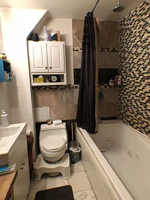 Rented by Level Group | media 10