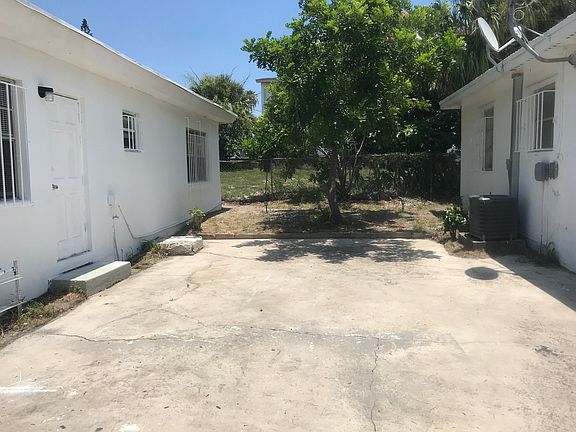5th image of 821 9th St