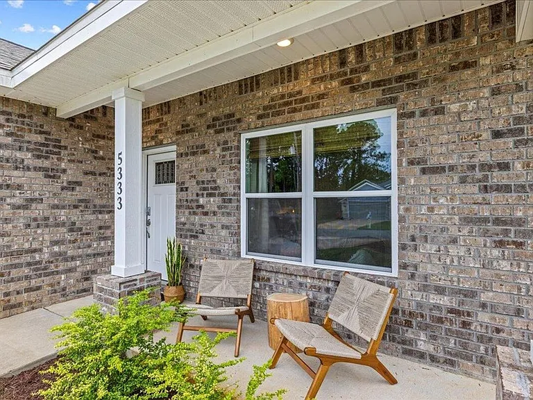 5333 Longhorn Trl — Photo 3